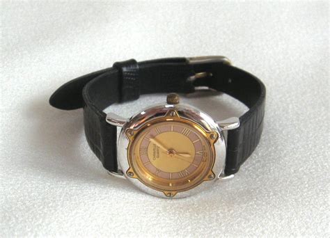 Bulova Caravelle Wrist Watch Quartz Ladies Women Vintage