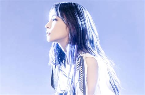 lisa s akeboshi debuts at no 1 on japan hot 100 billboard