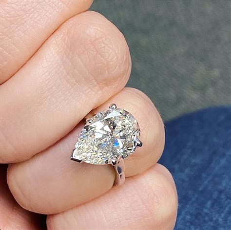 stunning pear shaped diamond engagement rings  glossychic