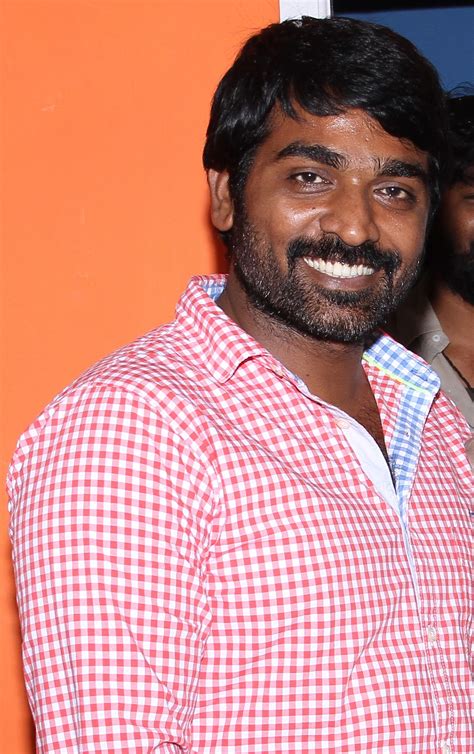 tamil actor vijay sethupathy unseen  images cinejolly