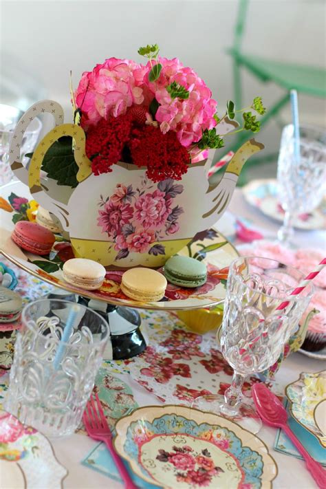 love  character tea party table settings fit   queen