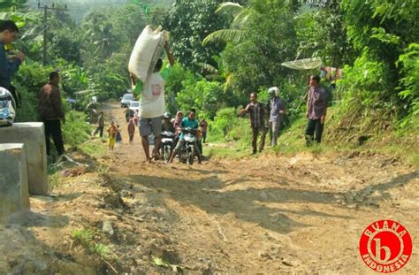 akses menuju ujung kulon rusak berat pemkab pandeglang