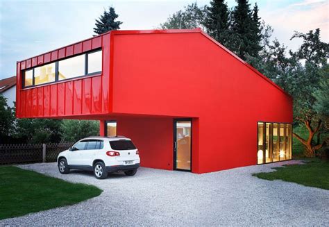 modern red house  trendy   small budget