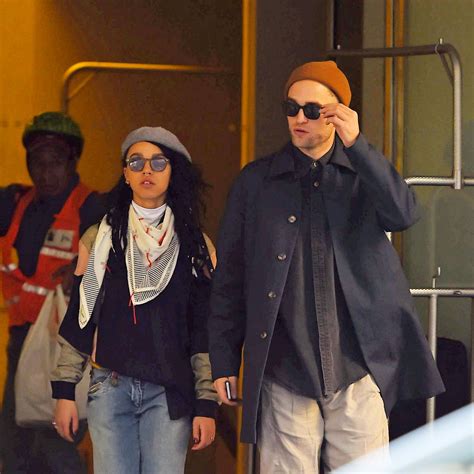 robert pattinson “obsessed” with new girlfriend fka twigs acting