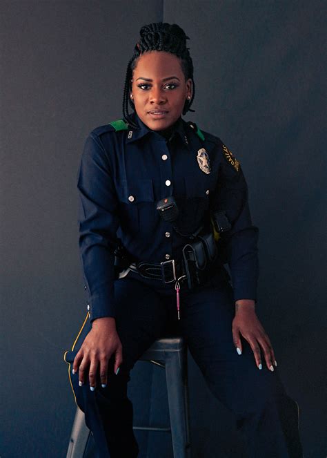 Meet The Kick Ass Women Of The Dallas Police Department – Goldenlight