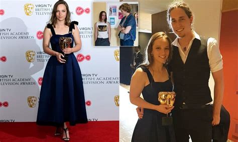 How Newcomer Molly Windsor Went From Waiting Tables To A