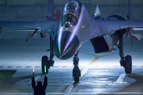 fighter jet flies   sun china military