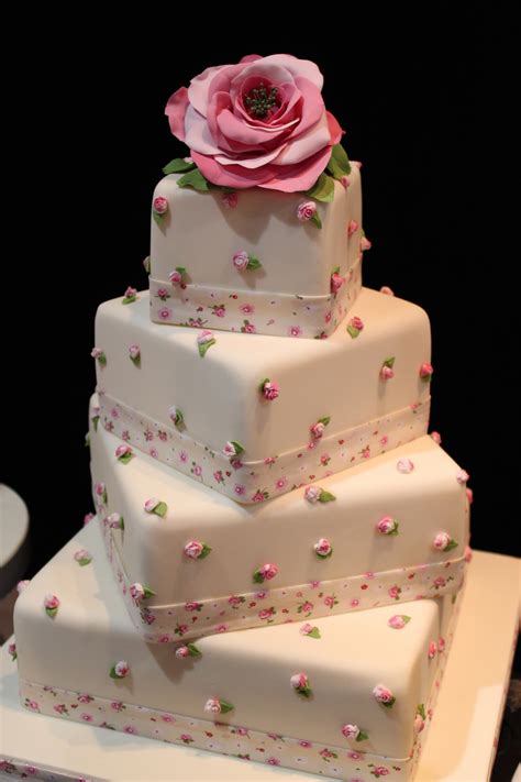 filefloral wedding cake jpg