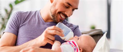 feeding  newborn baby breastfeeding  formula feeding