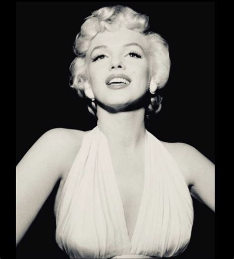 Pin By Milliondollarredhead® On Milliondollarredhead® ~ Marilyn Monroe