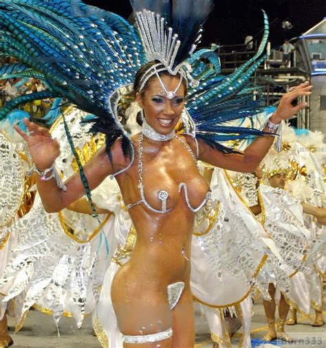 enjoy hourglass bodies of latina divas on carnival 26