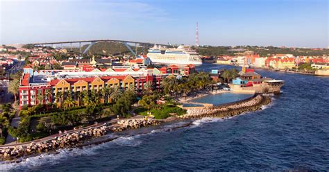 places  stay  curacao  budget  luxury