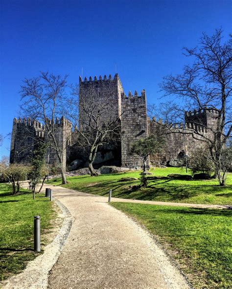 guimaraes castle portugal castle ruins castle medieval castle