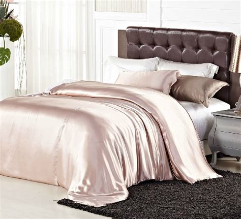 Luxury Light Pink Satin Silk Elegant Bedding Comforter Duvet Cover