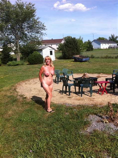 naked in my backyard blonde secretary porn
