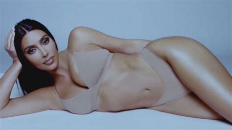 Kim Kardashian Didnt Retouch Her Waist In Skims Ad Gold Coast Bulletin