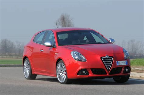 prova alfa romeo giulietta scheda tecnica opinioni  dimensioni  turbo multiair exclusive tct