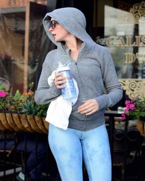 celebrities   experienced yoga pants fails  wilmes risk