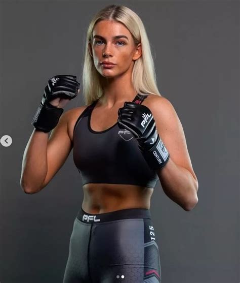 mma star sammy jo luxton denies unreal bum is photoshopped and