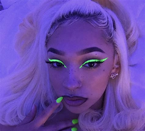 Pin By Only Bratz💞 On Super Slimey Rave Makeup Makeup Designs