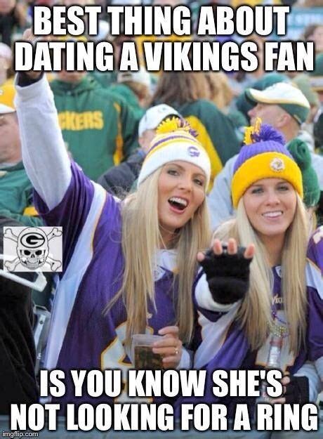 Female Fans Of The Nfl Nfl Fans Nfl Vikings Vikings Football