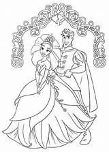 Tiana Naveen Marry Sapo Rapunzel Princesse Prinzessin Coloringhome sketch template