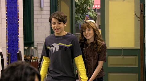 picture of bella thorne in wizards of waverly place