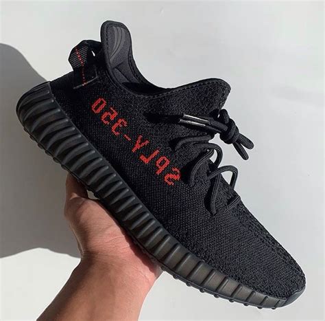 adidas yeezy boost   blackred sneakersfr