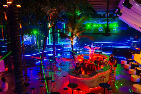 Party In Style With These Beach Clubs And Bars In Koh Samui