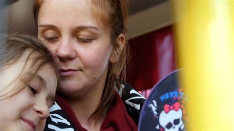 evelina and her daughter dina were forced to flee chernihiv leaving