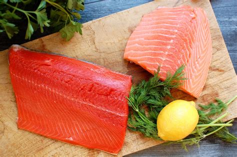 whats  difference farmed  wild salmon explained unpeeled journal
