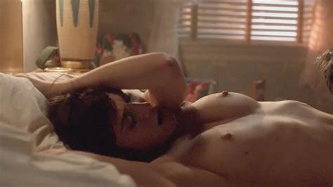 Lizzy Caplan Nude Pics Page 2