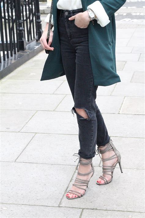 khaki strappy heels peexo style beauty  life  london blog