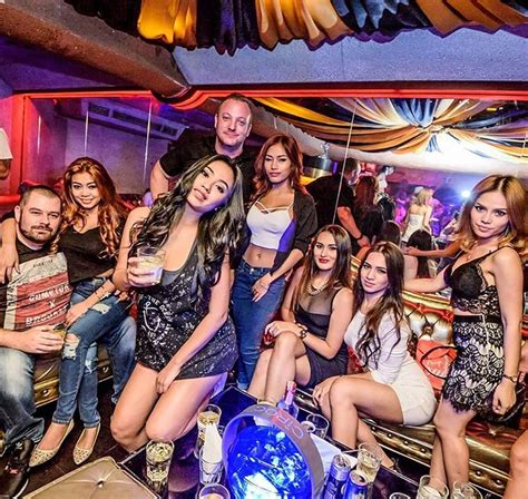 bangkok nightlife 30 best nightclubs bars gogos in 2018