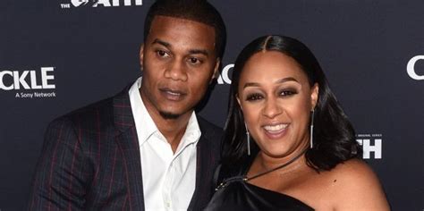 tia mowry says she schedules sex with husband cory hardrict — who is he