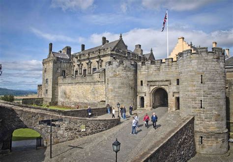 stirling castle  day amy laughinghouse hits  road
