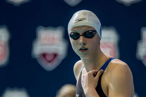Video Katie Ledecky S National High School Record In 200 Freestyle