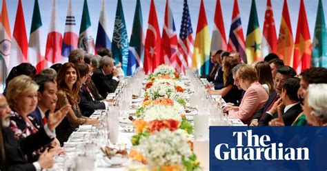 Dinner Diplomacy Melania Trump Sits Next To Vladimir