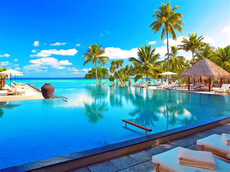 maldives beach holiday honeymoon luxury