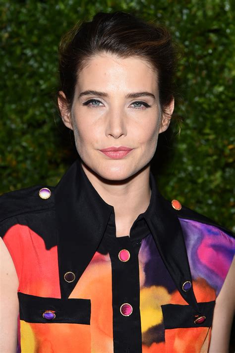 Cobie Smulders I Was Diagnosed With Ovarian Cancer At Age