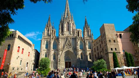 top  hotels closest  barcelona cathedral  barcelona   expedia
