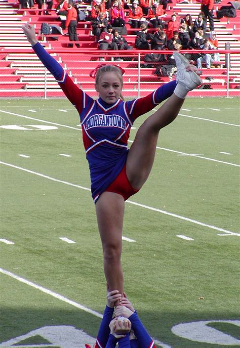 candid cheerleading upskirt porn pictures