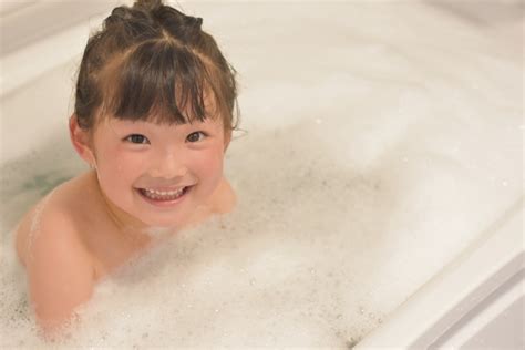 【子どもとのお風呂】「 しない」入浴法始めました！時間が短縮できるその方法とは？ Brava（ブラーバ）