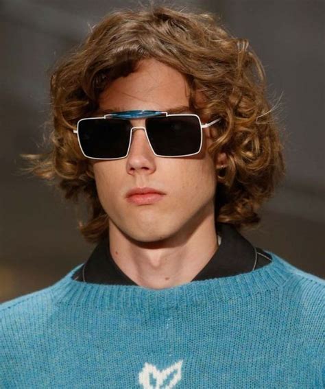 top 10 latest eyewear trends for men and women 2017
