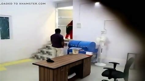 Indian Native Office Manager Screws Her Desi Worker From