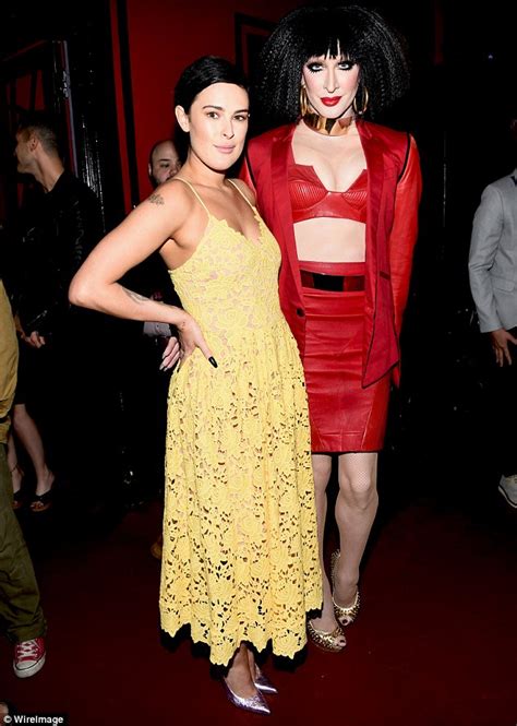 rumer willis flashes cleavage in plunging yellow dress at rupaul s drag race premiere daily