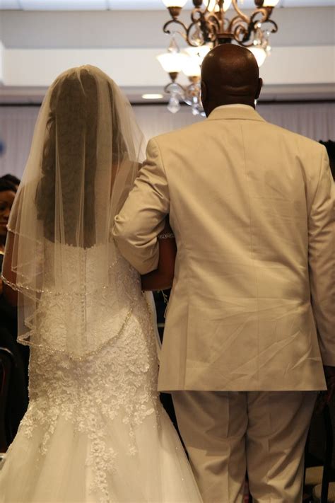 8 photos of dads walking brides down the aisle that ll make you sob