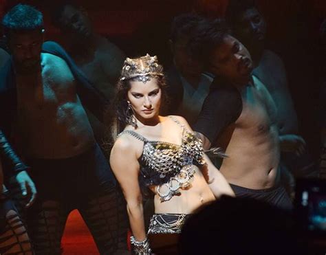 Sunny Leone Strikes A Sexy Pose During Item Number For