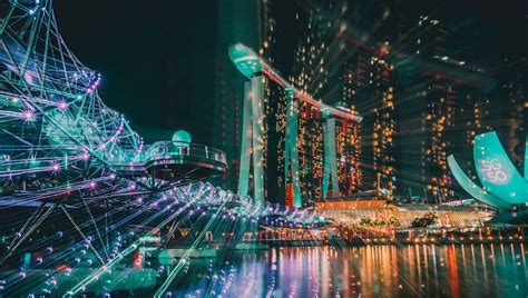 tech trends        singapore buuuk