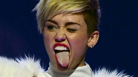 miley cyrus explains the mystery of her incessant tongue wag [video]